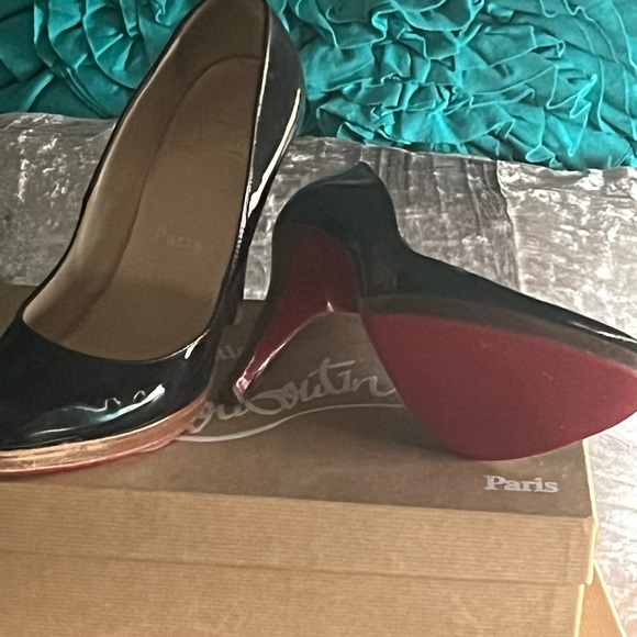 Christian Louboutin | Patent New Simple Pumps - 39 - Picture 13 of 13